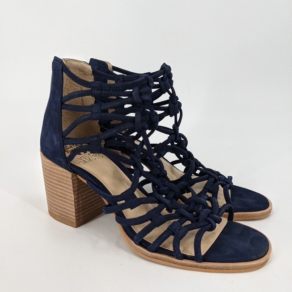 NWOT VINCE CAMUTO Karika Suede Leather Sandals